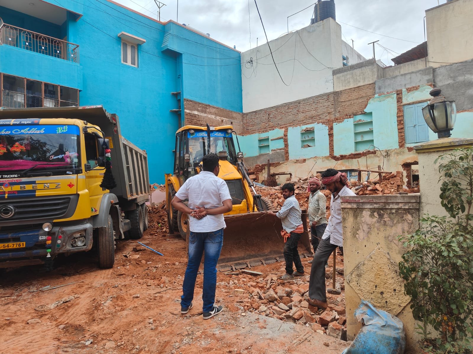 KGN Building Demolishers Bangalore,Best home Demolition Service in Bangalore with Affordable Price